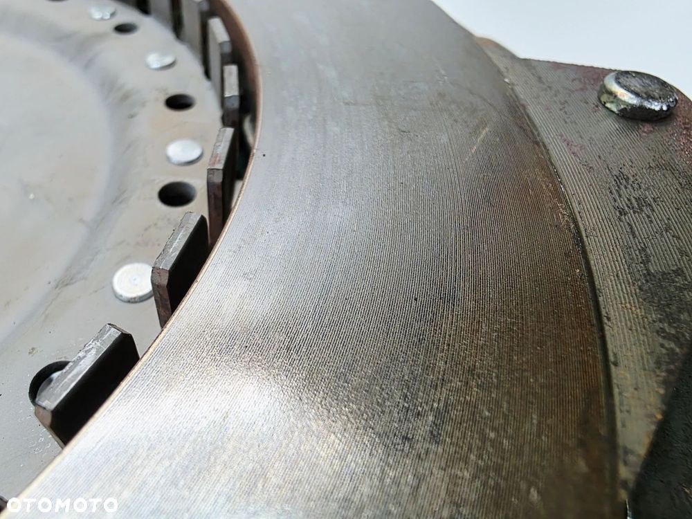 KOŁO DWUMASOWE SPRZĘGŁO AUDI A4 B8 A5 Q5 3.0 TDI 0B4105266H 7/26 - 10