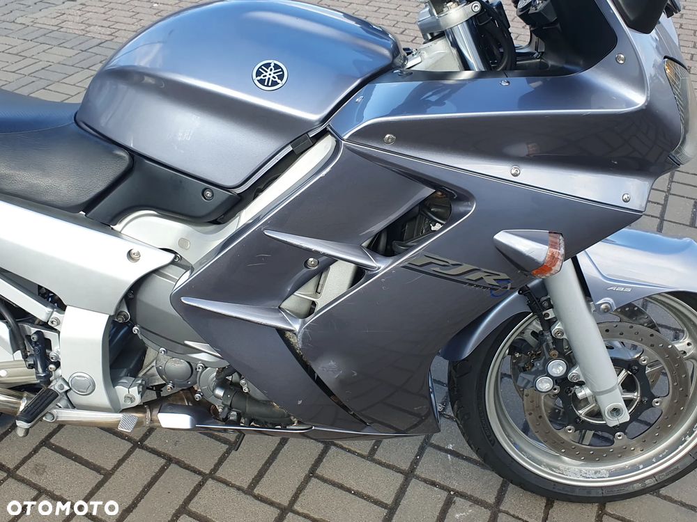 Yamaha FJR - 18