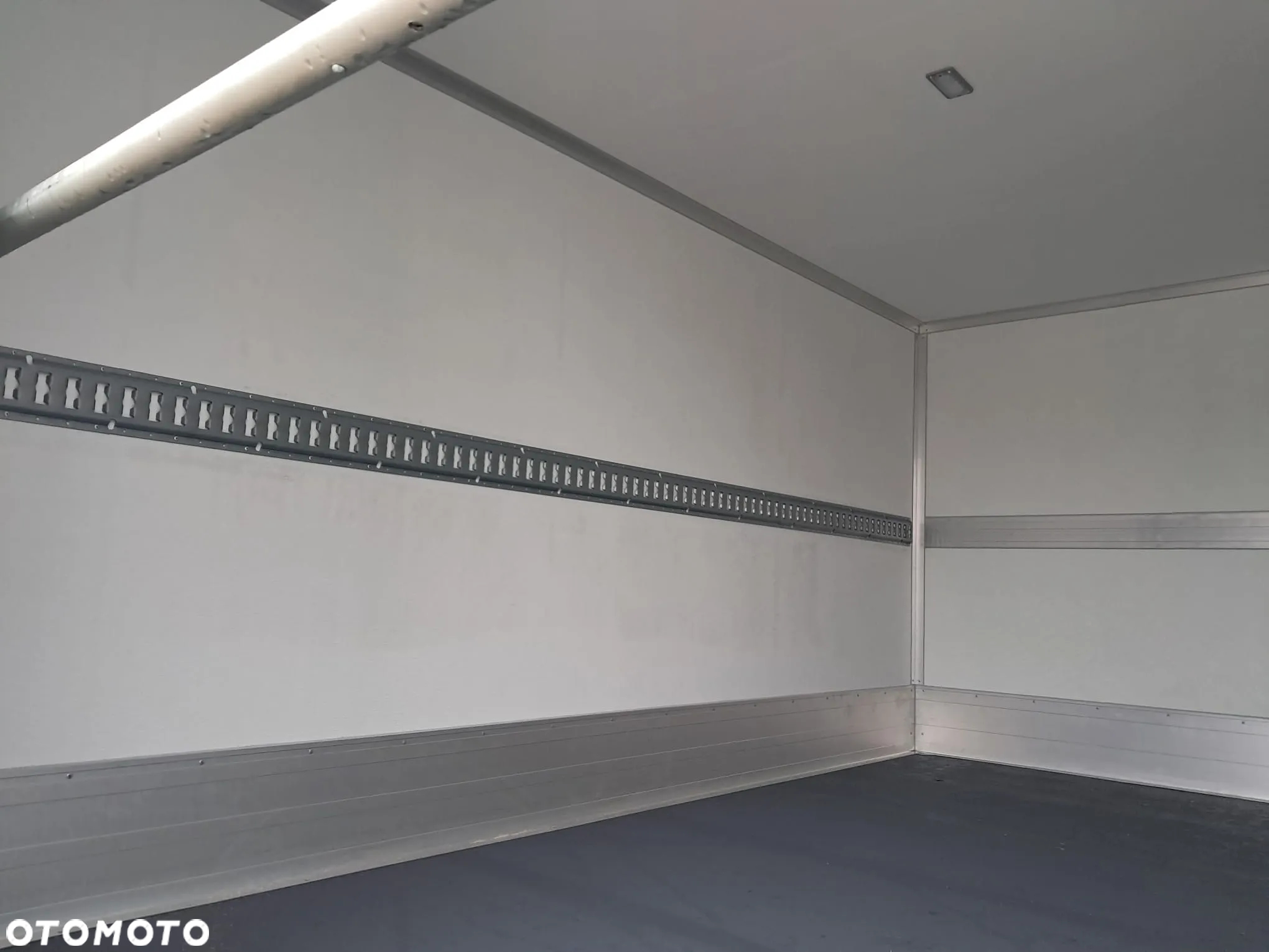 Iveco Daily / Pewny partner w biznesie ! - 13