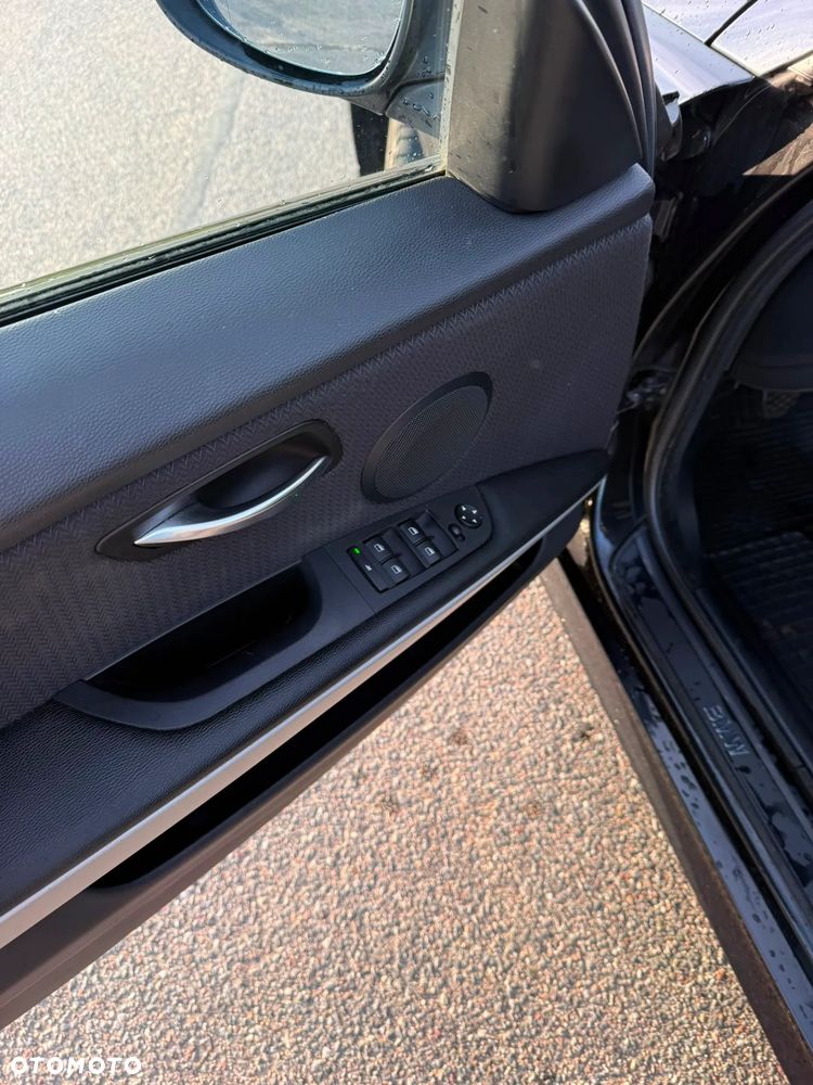 BMW Seria 3 318d - 6