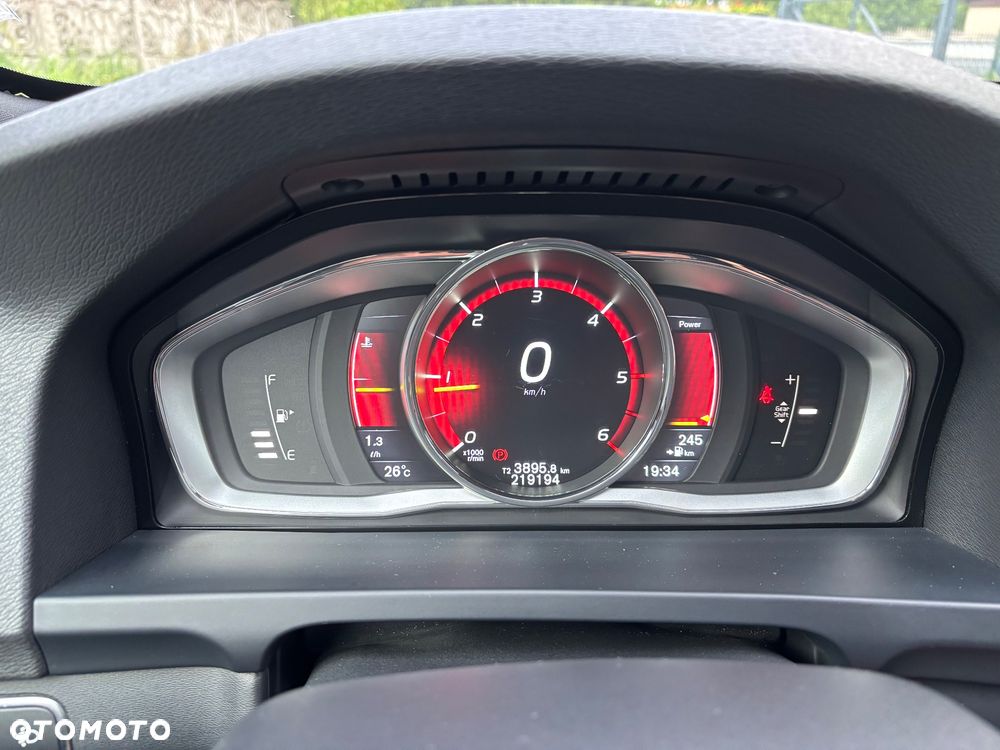 Volvo V60 D4 Drive-E R-Design Momentum - 10