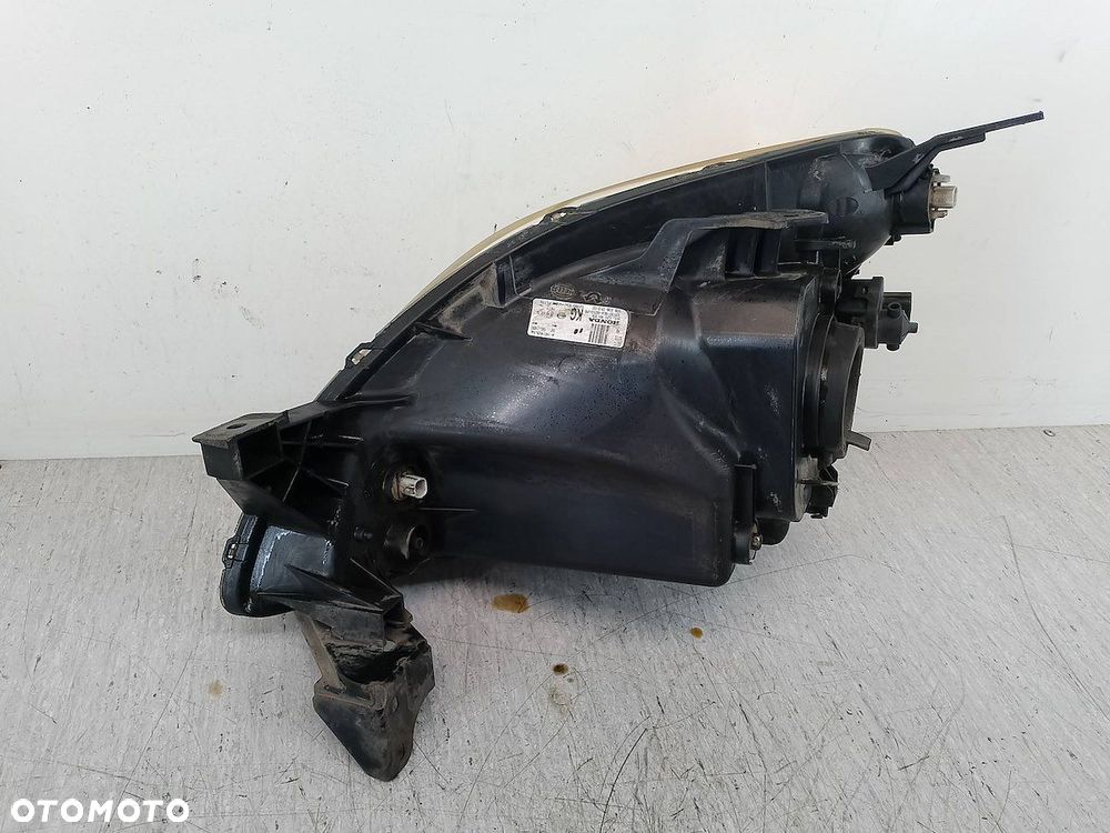 LAMPA PRZÓD PRAWA HONDA CR-V II 33100-SCA-G010-M1 1EB238013-02 - 3