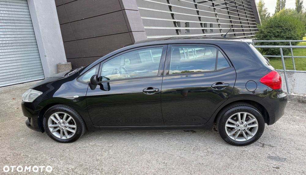 Toyota Auris - 8