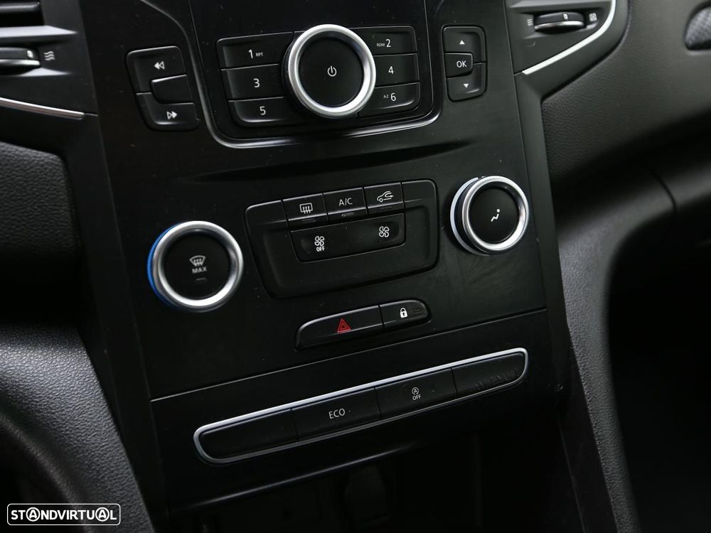 Renault Mégane 1.5 Blue dCi Zen - 17