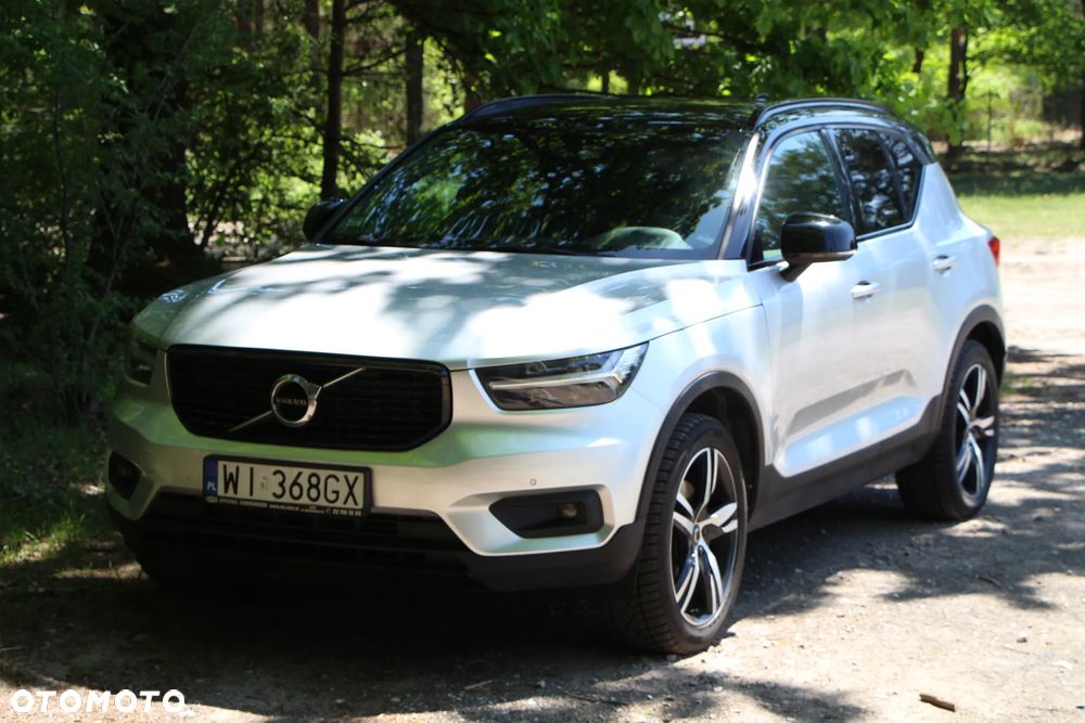 Volvo XC 40 T5 AWD R-Design - 1