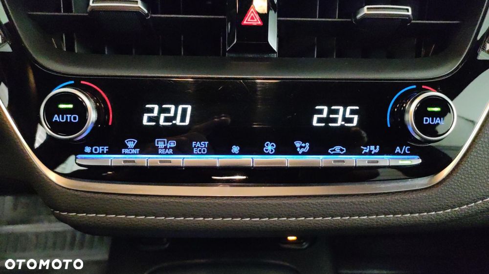 Toyota Corolla - 23
