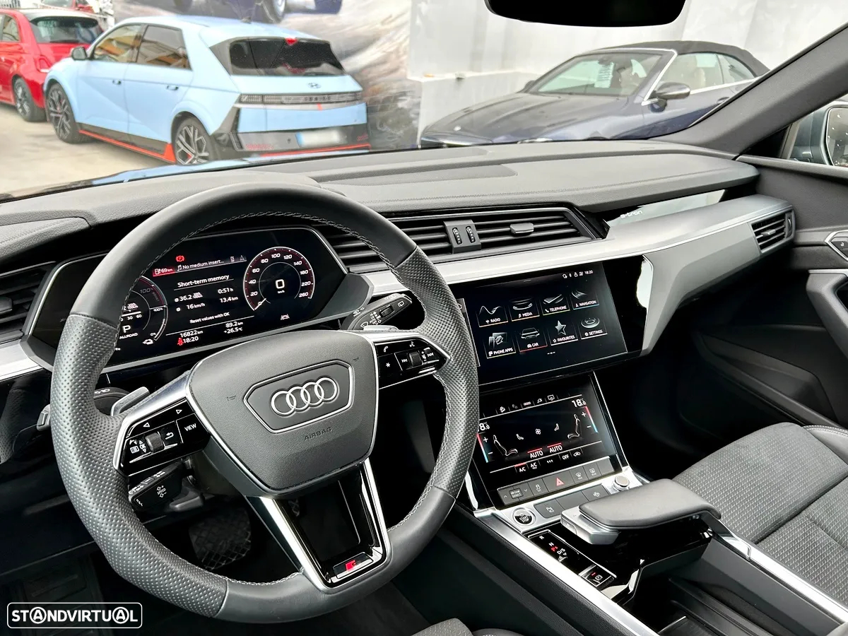 Audi e-tron 55 quattro S line - 18