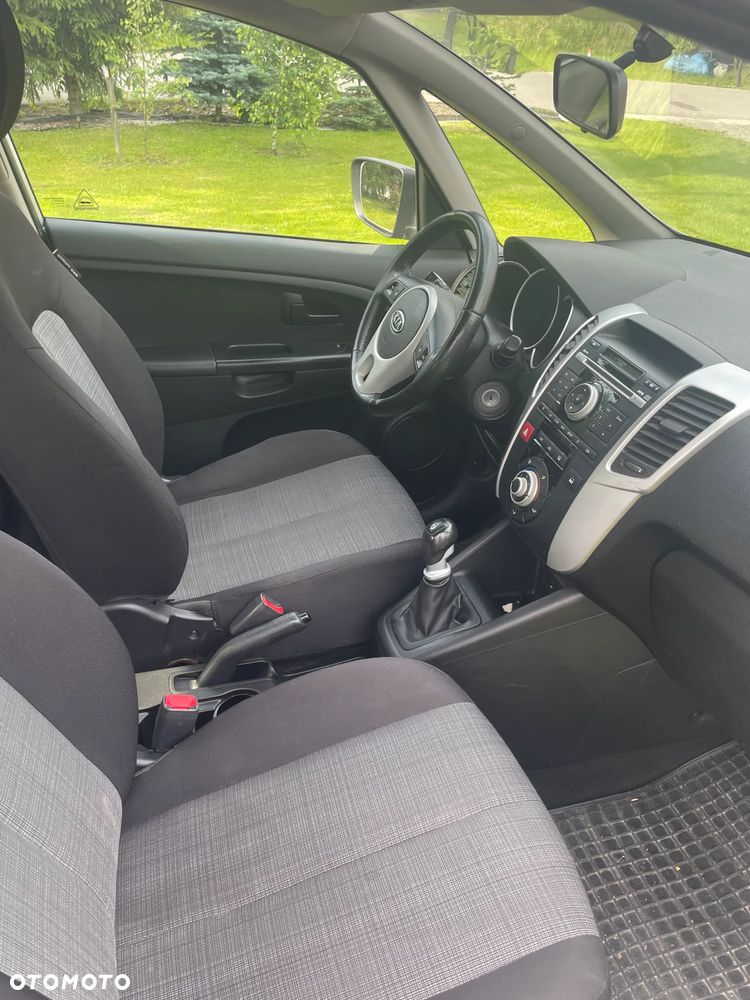 Kia Venga 1.4 M - 12