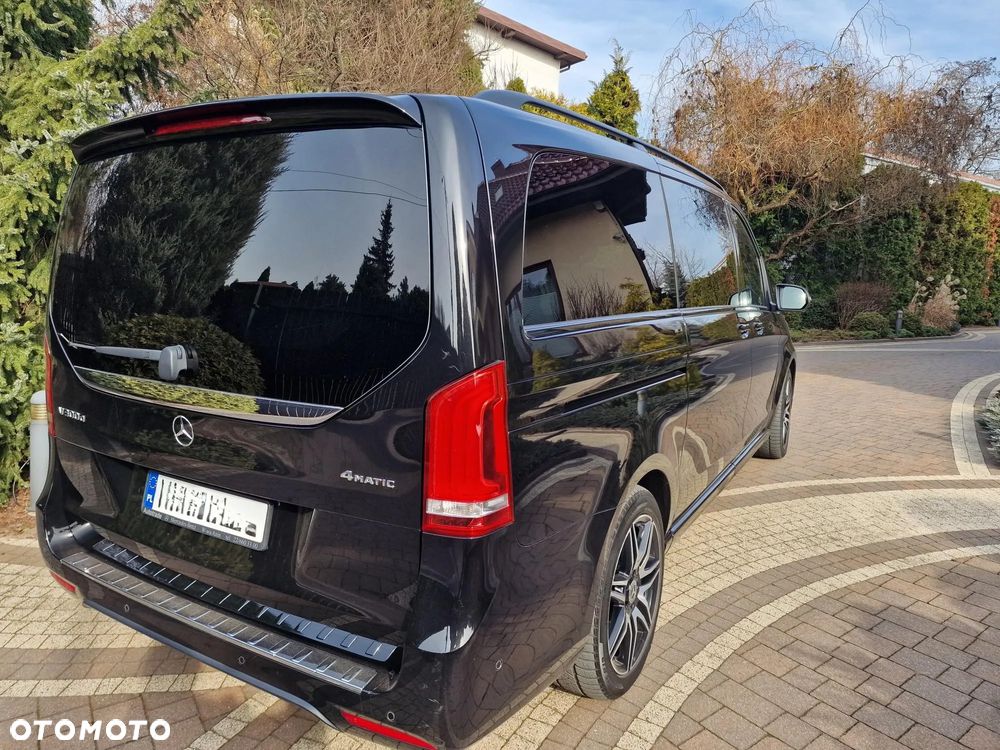 Mercedes-Benz Klasa V - 17