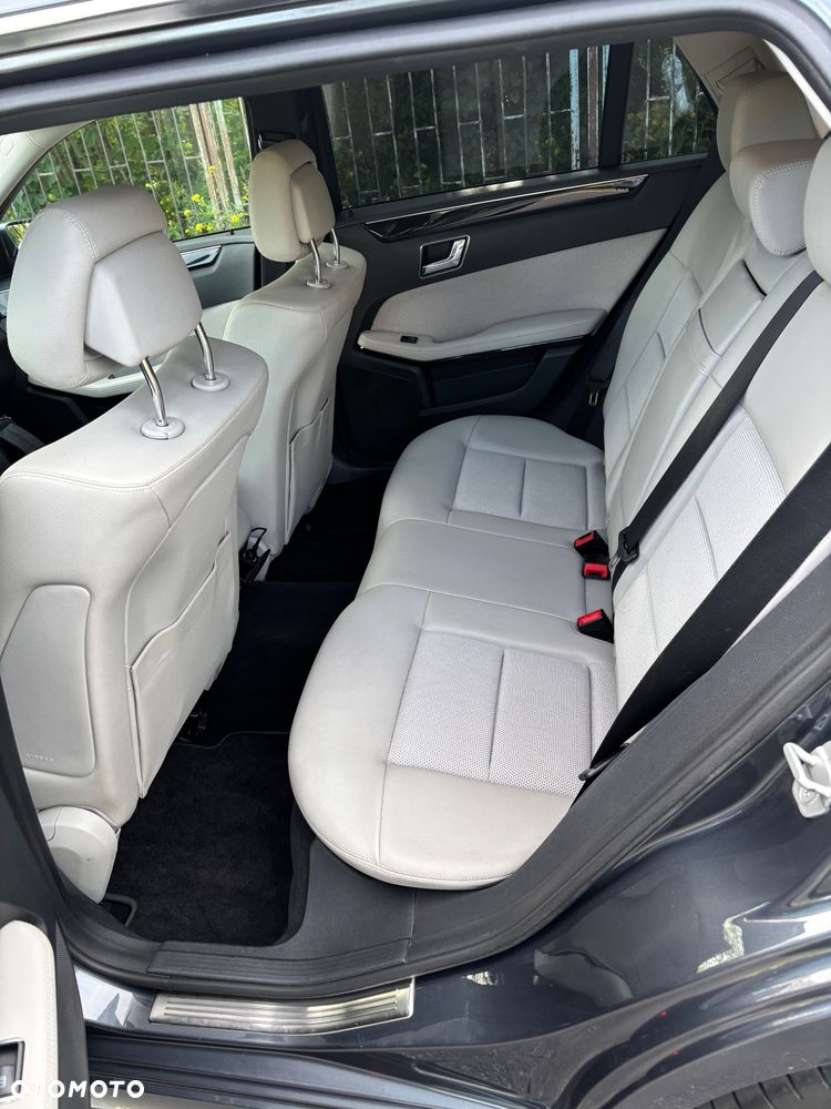 Mercedes-Benz Klasa E 220 CDI DPF BlueEFFICIENCY Automatik Avantgarde - 11