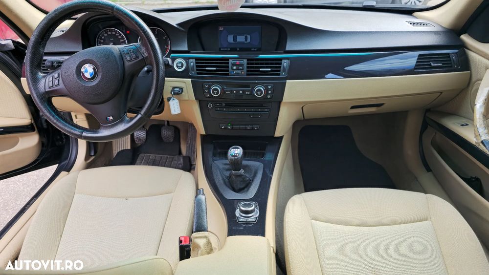 BMW Seria 3 320d - 14