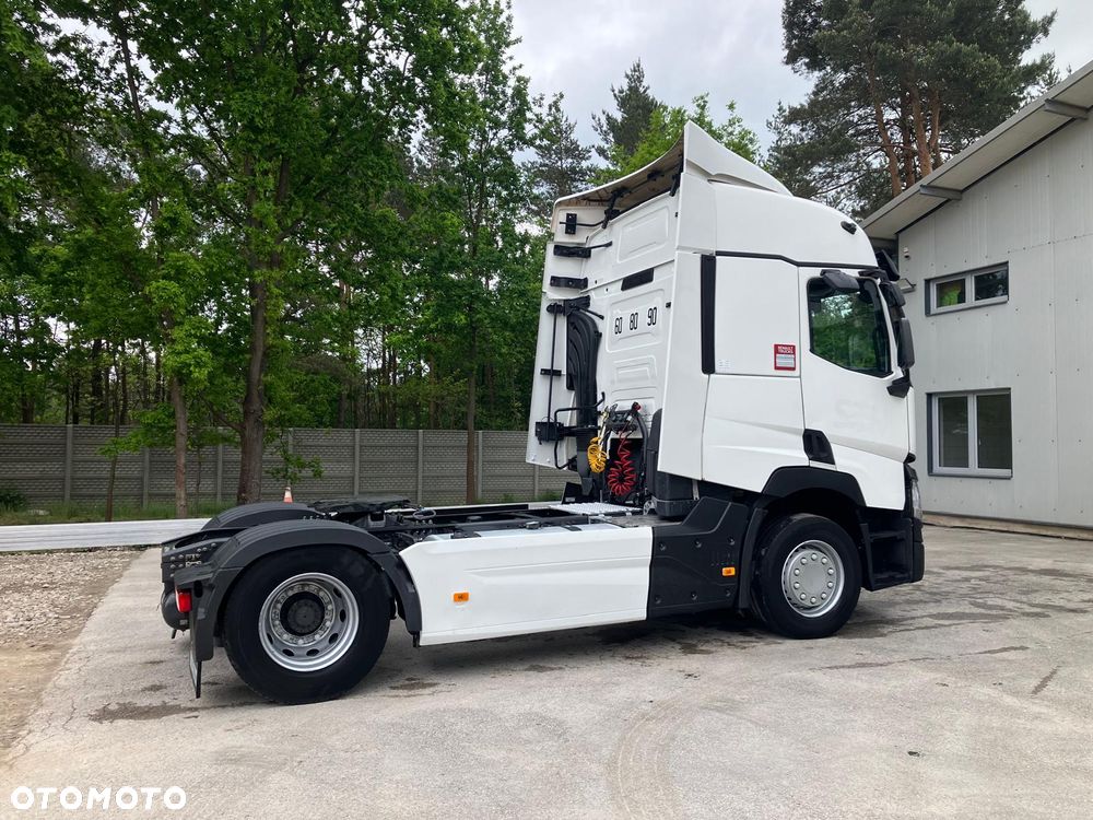 Renault T - 5