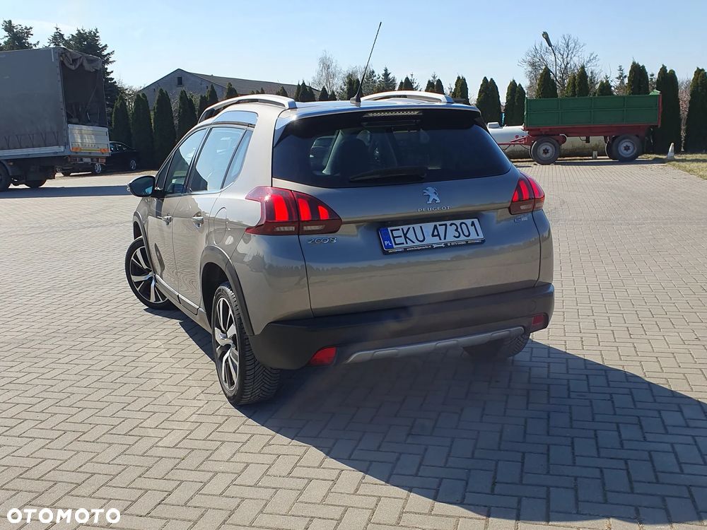Peugeot 2008 - 12