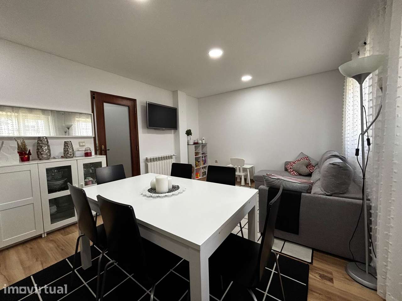 Apartamento T3 Renovado C/ Aquecimento e Garagem - Viseu - Grande imagem: 5/14