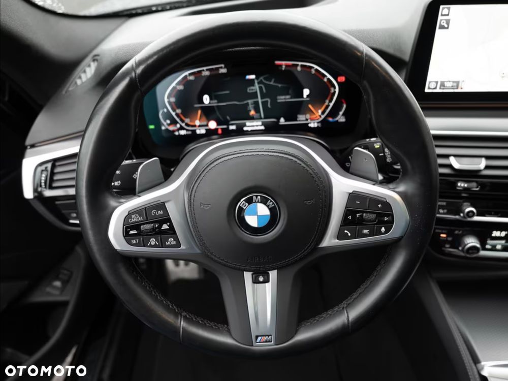 BMW Seria 5 540i xDrive - 8
