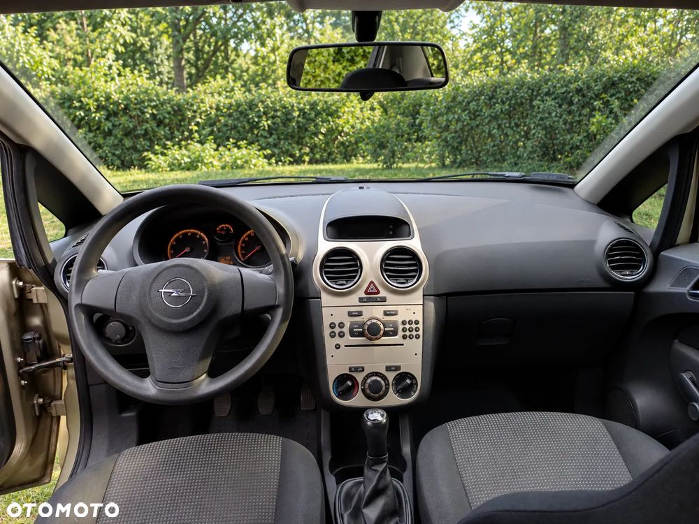 Opel Corsa 1.2 16V Essentia - 8