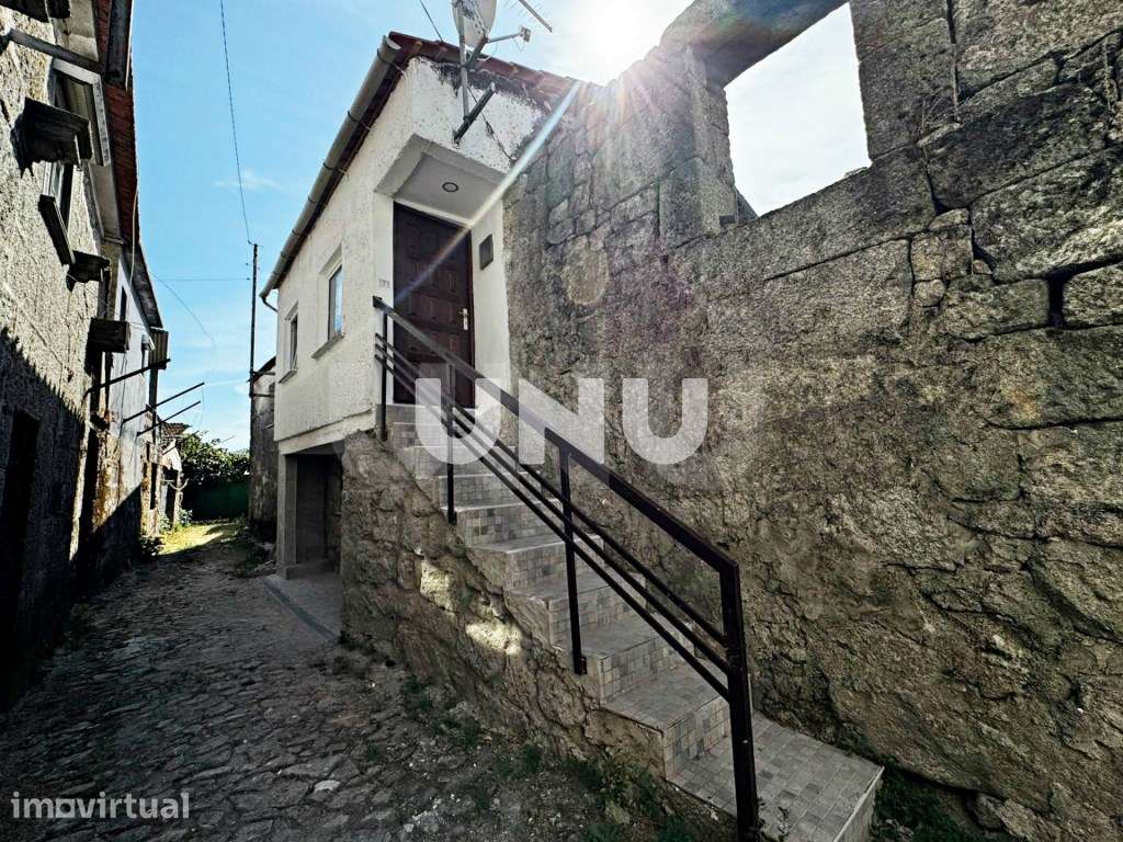 Moradia T1+1 - Totalmente Remodelada e Pronta a Habitar - Grande imagem: 2/17
