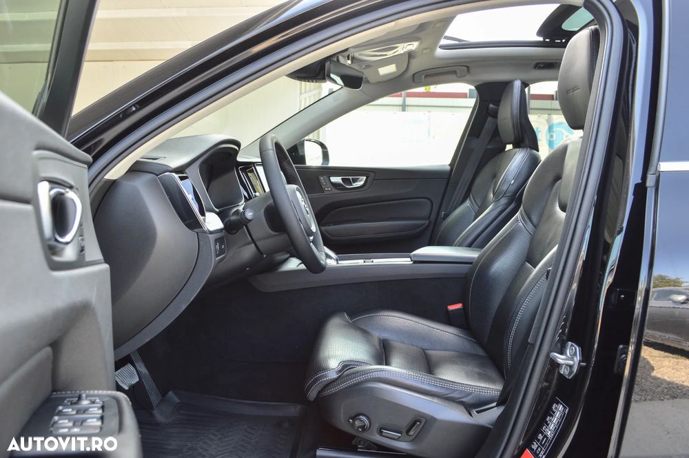 Volvo XC 60 B5 MHEV AWD Inscription - 38