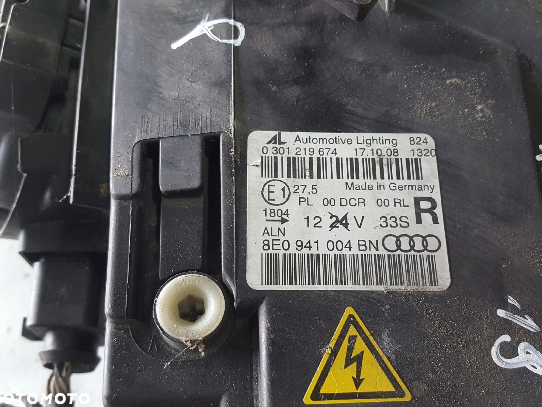 AUDI A4 B7 04-07r LAMPA BI-XENON PRAWA PRZÓD ANGLIK - 9