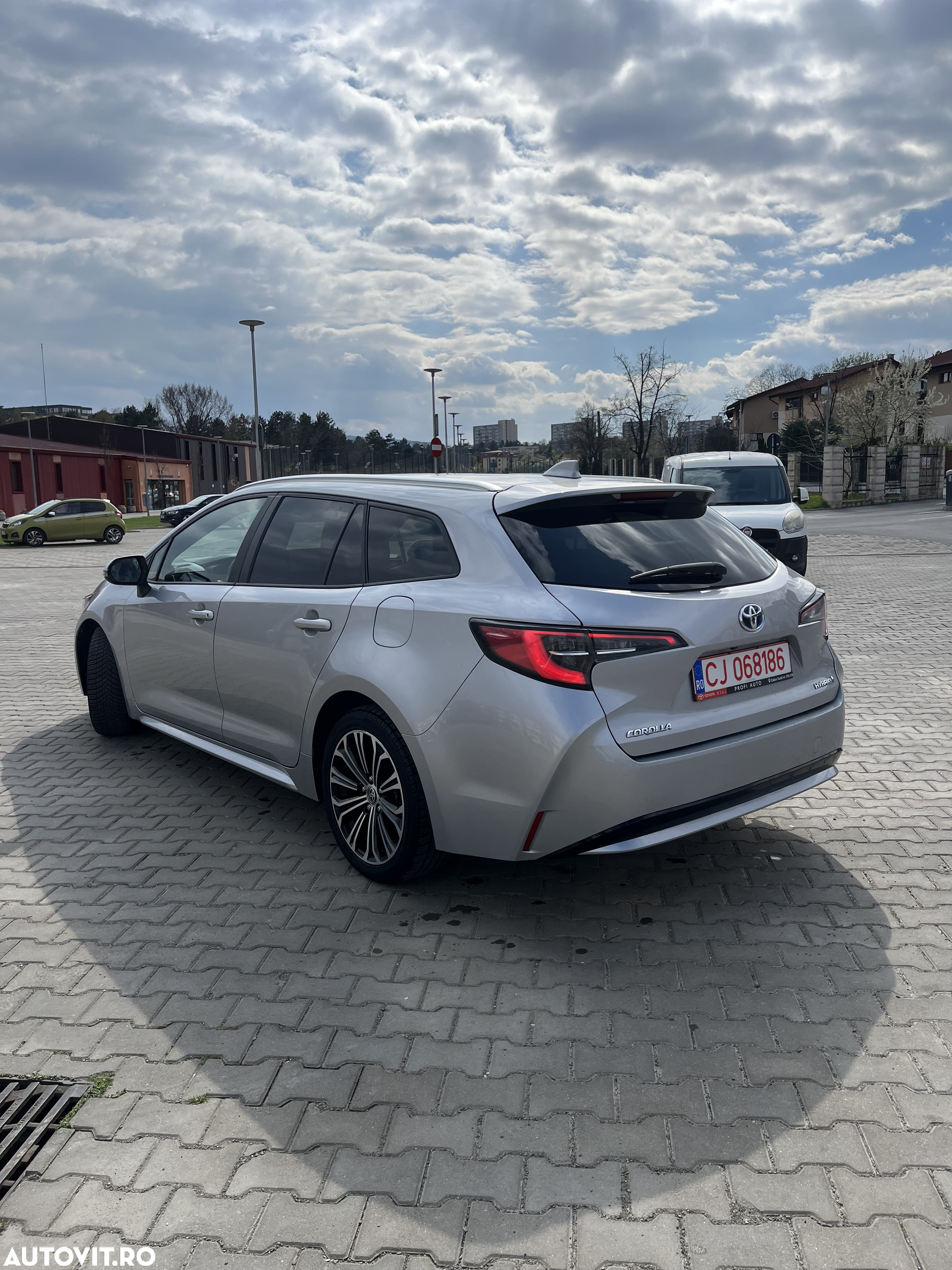 Toyota Corolla - 4