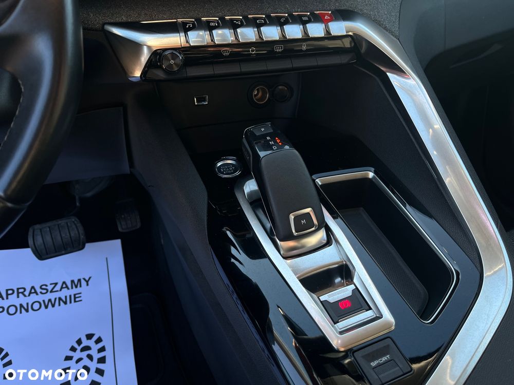 Peugeot 5008 PureTech 130 EAT6 Allure - 13