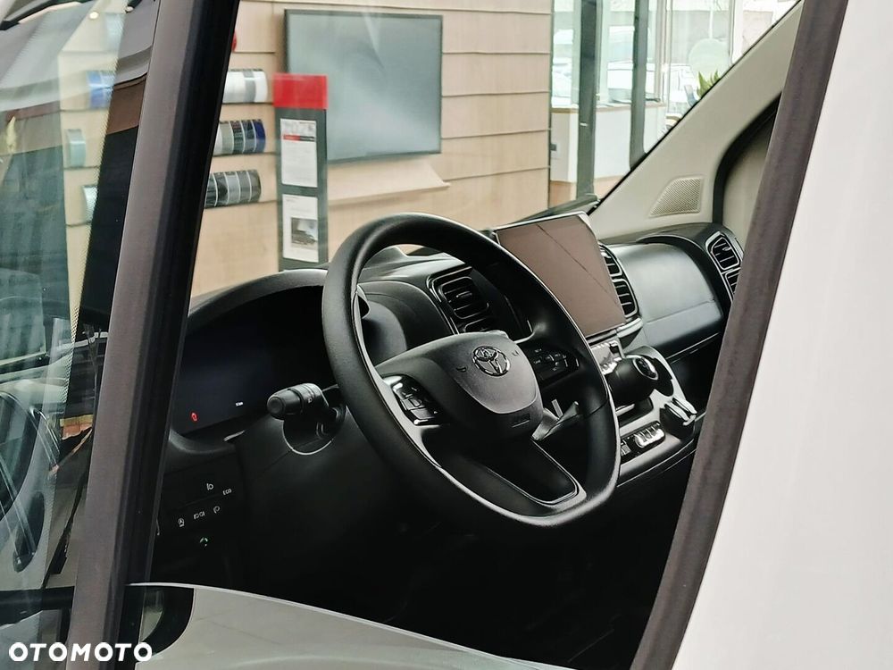 Toyota PROACEMAX - 16