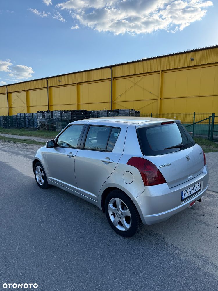 Suzuki Swift - 6