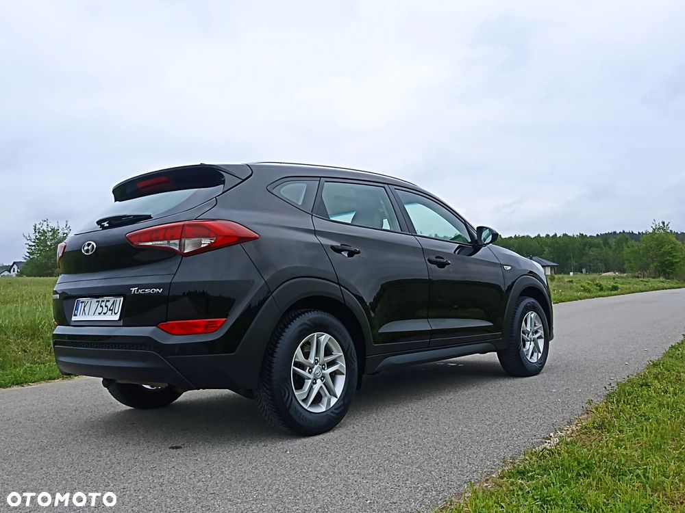 Hyundai Tucson blue 1.6 GDi 2WD Navi - 32