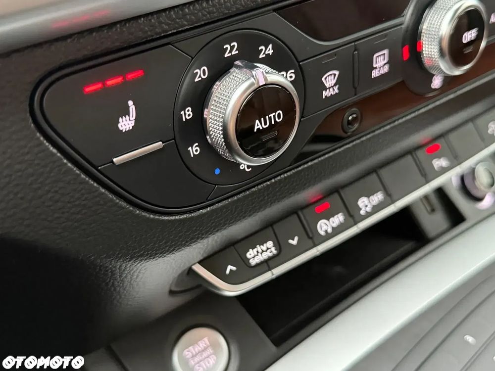 Audi Q5 35 TDI S tronic S line business - 14