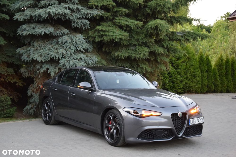 Alfa Romeo Giulia 2.0 Turbo 16V AT8 Veloce - 37