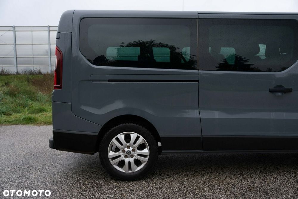 Renault Trafic Grand 2.0 dCi EDC - 8