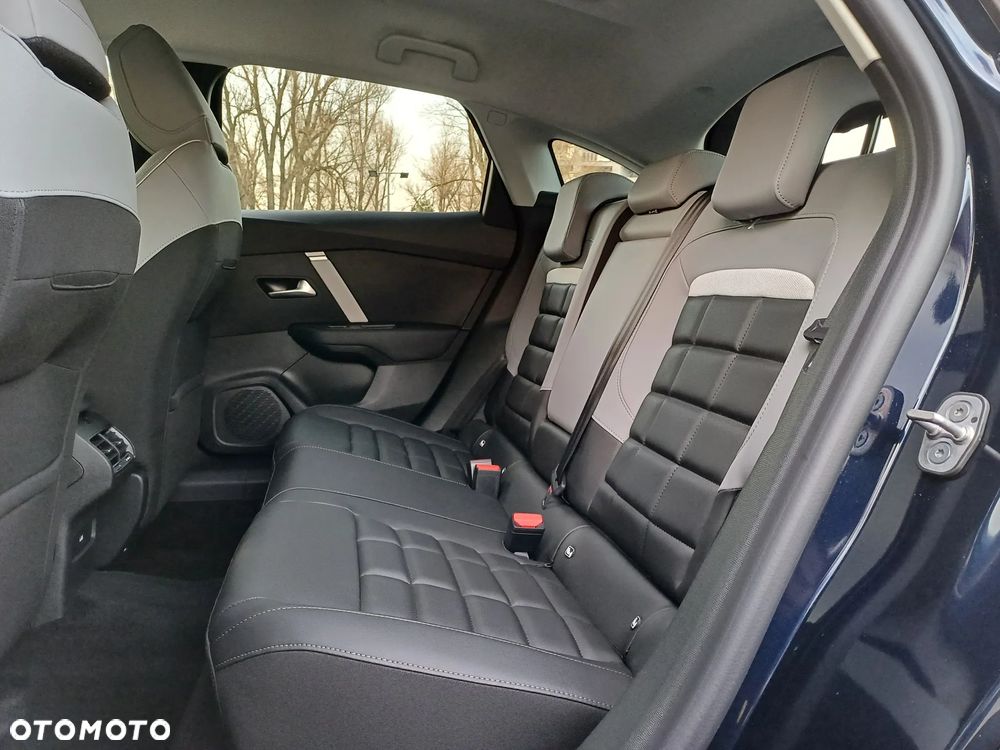 Citroën C4 1.2 mHEV Max eDCT6 - 23