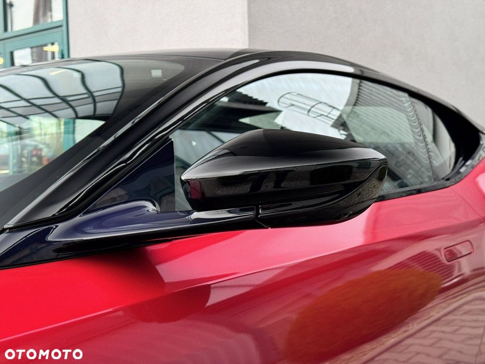 Aston Martin DB11 - 12