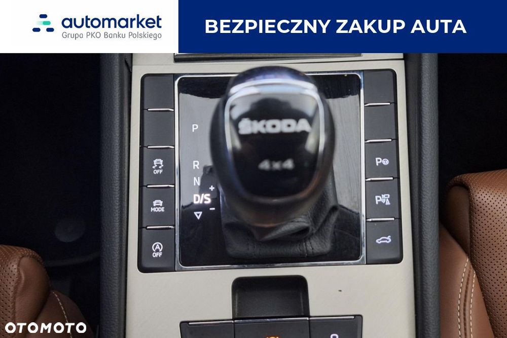 Skoda Superb 2.0 TDI SCR 4x4 L&K DSG - 17