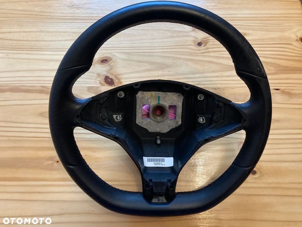 Kierownica skórzana Tesla Model S 1005279-00-D 0725B0014 - 1