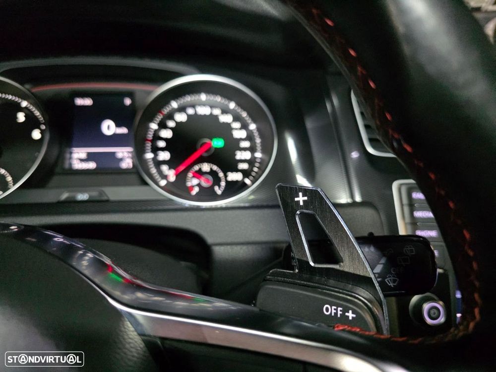 VW Golf 2.0 TSi GTi DSG Performance - 17