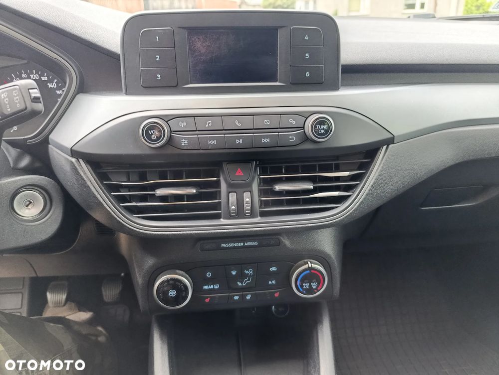 Ford Focus 1.5 EcoBlue Active Business - 15
