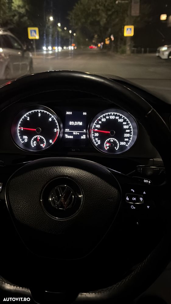Volkswagen Golf 1.6 TDI DSG BMT Comfortline - 6