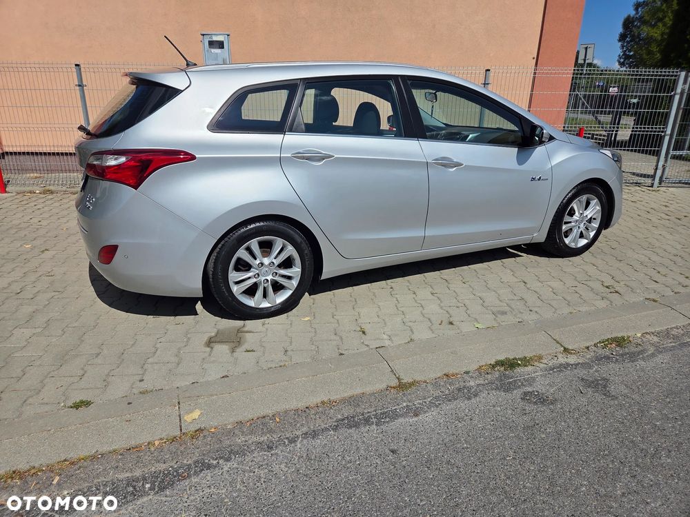 Hyundai i30 1.4 Fifa World Cup Edition - 22