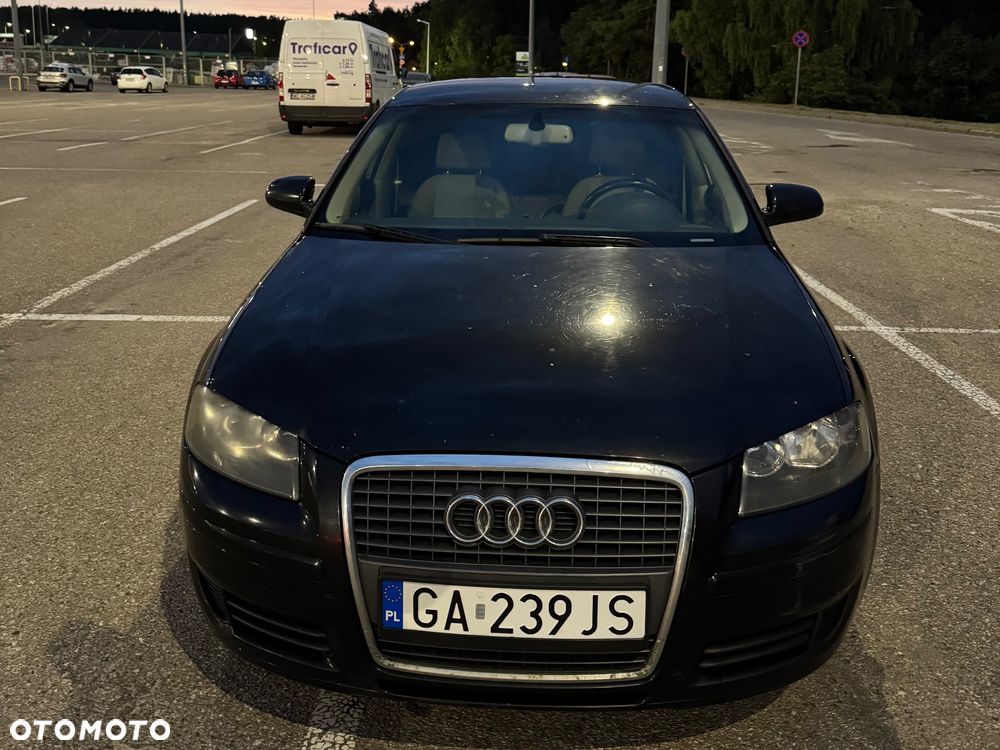 Audi A3 Sportback 1.9 TDI Ambiente - 2