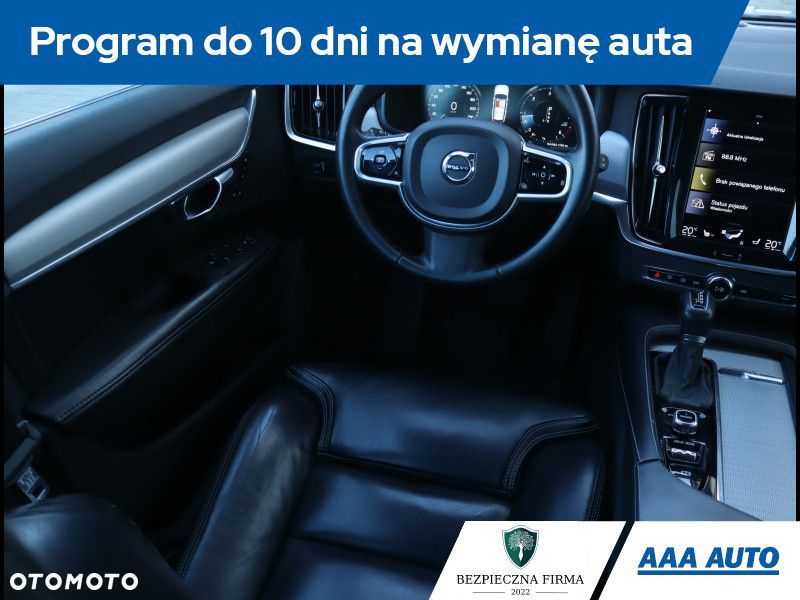 Volvo V90 Cross Country - 9