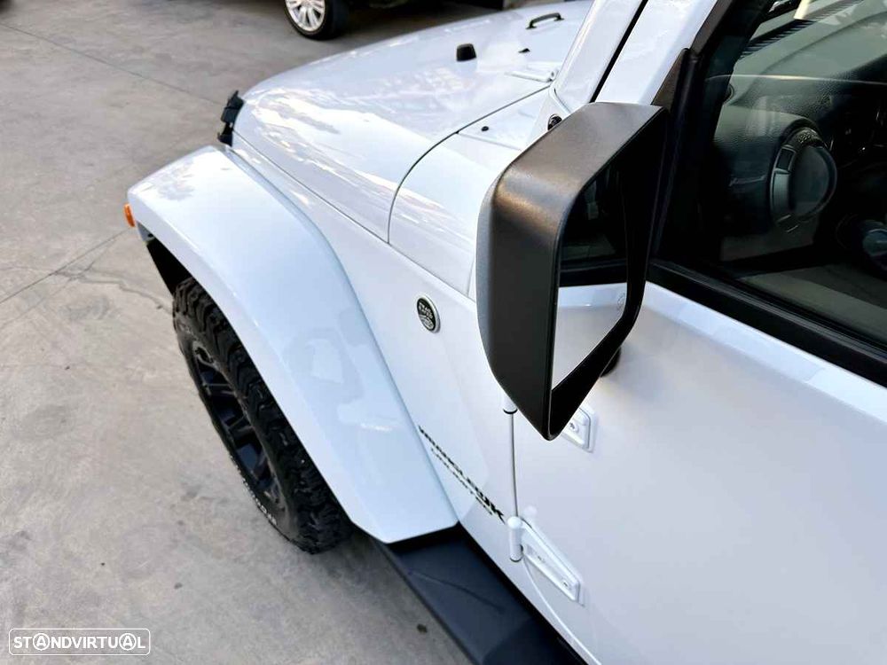 Jeep Wrangler Unlimited - 56