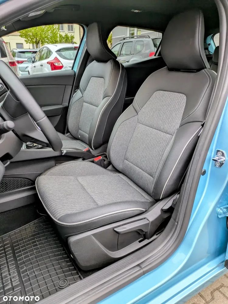 Renault Clio - 19