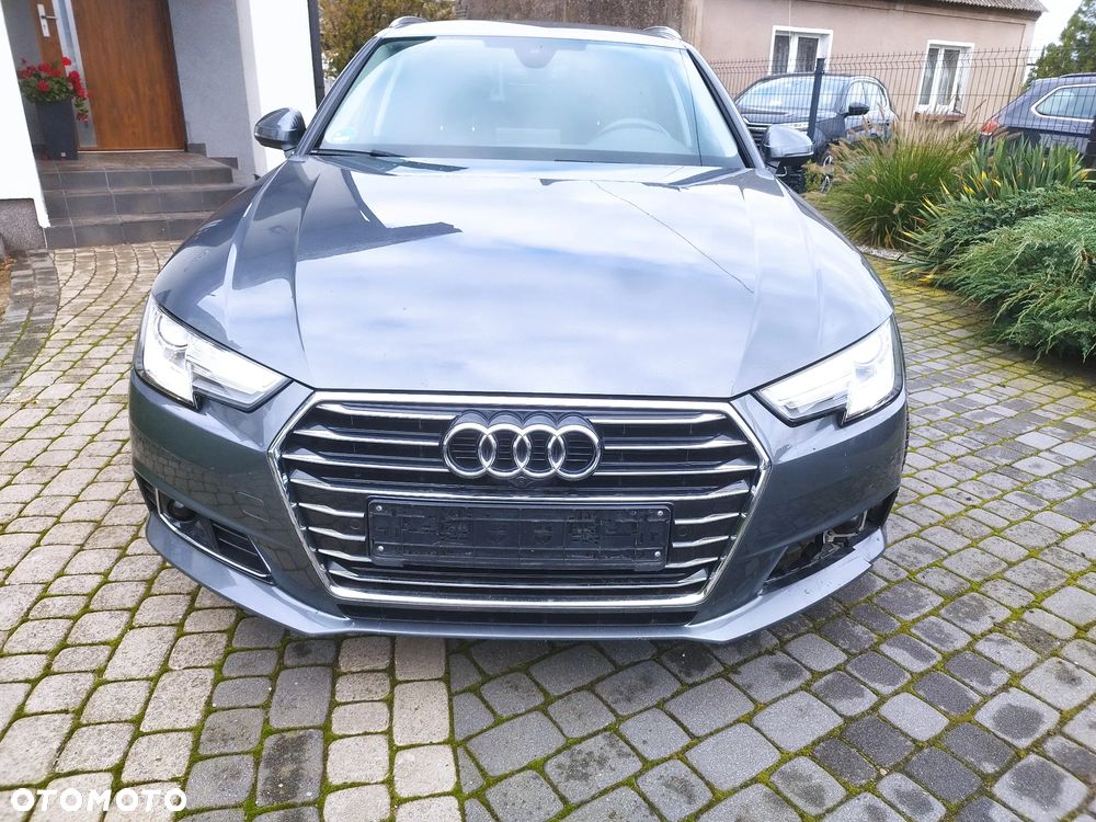 Audi A4 Avant - 1