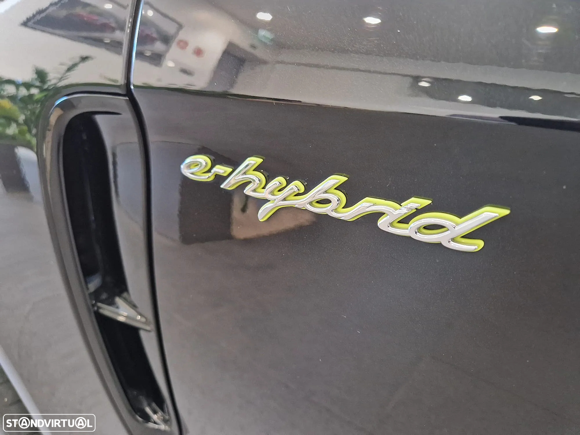 Porsche Panamera 4 E-Hybrid - 10