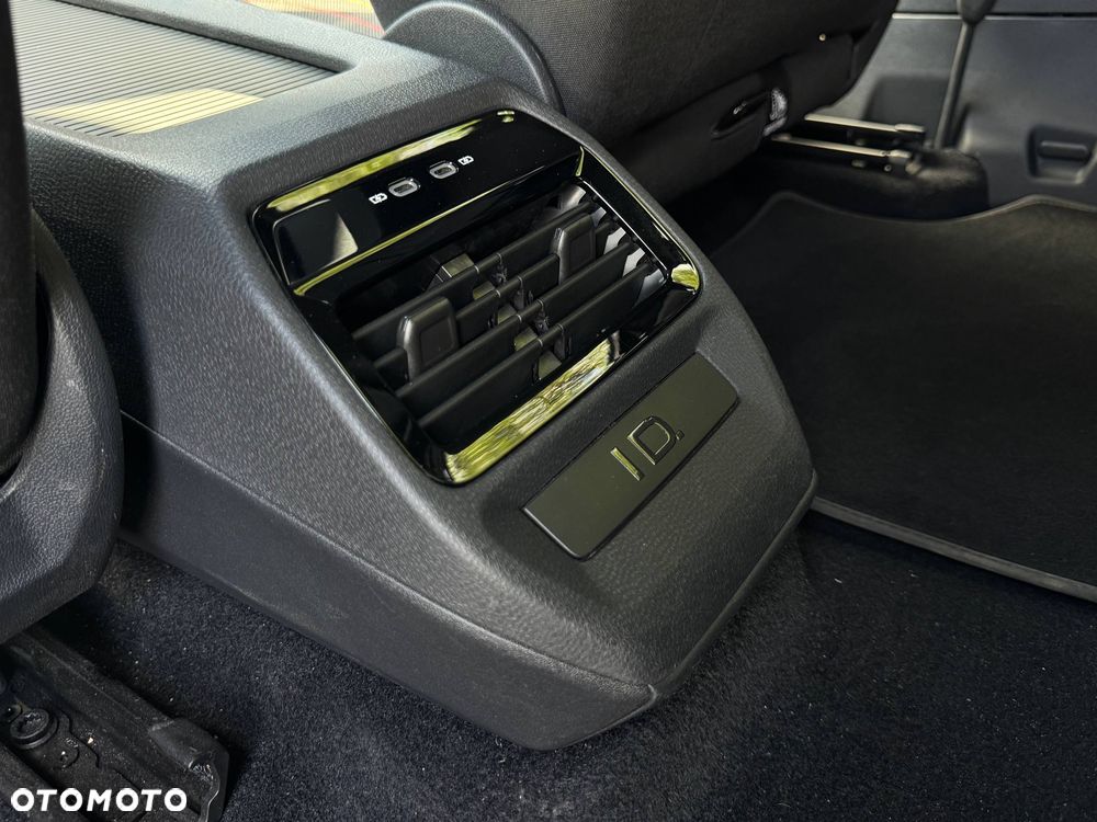 Volkswagen ID.5 4MOTION GTX - 17