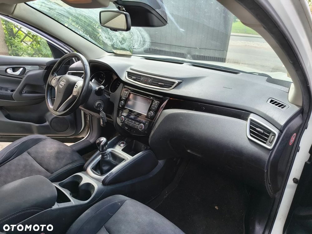Nissan Qashqai - 18