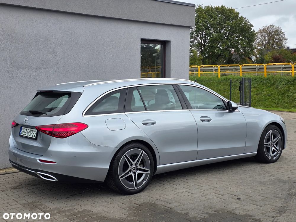 Mercedes-Benz C-Class 2023 photo 3