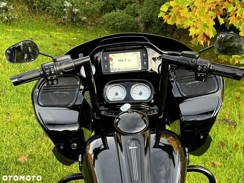 Harley-Davidson Touring Road Glide - 3