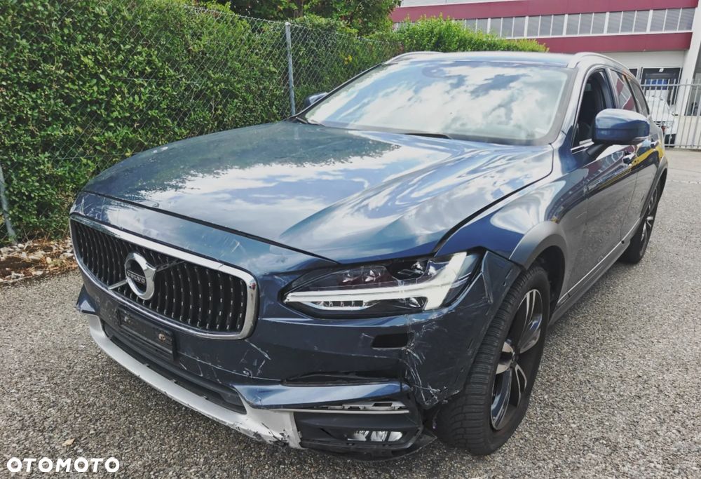 Volvo V90 Cross Country D4 SCR AWD - 4